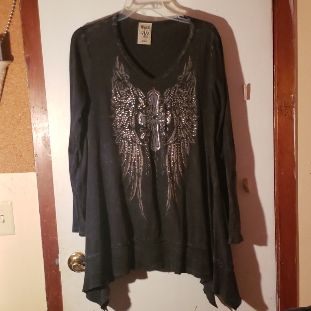 Vocal tunic